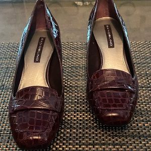 Bandolino Shoes, size 8, Alligator style Burgundy